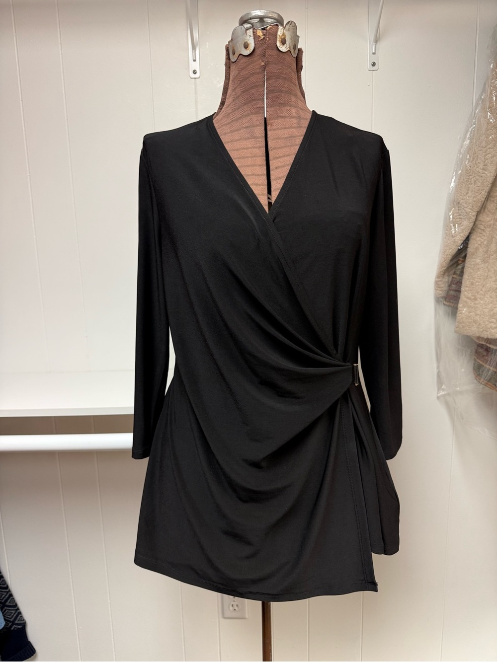 Anne Klein Black Faux Wrap Pullover Top Blouse Size Large